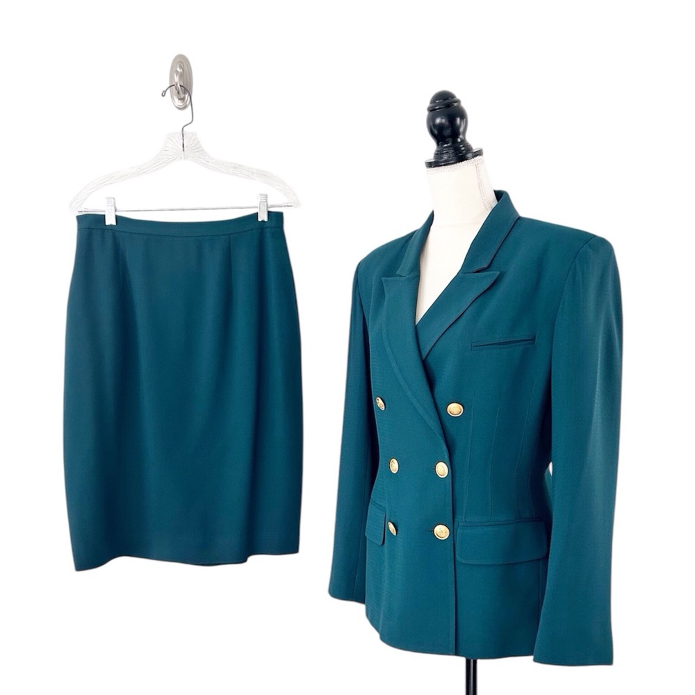 Jones New York Vintage 90s Women’s Green Double Breasted Skirt Suit Size 12